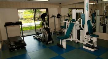 Sold Park Inn & Suites - Fresno, CA Hotel for Sale - Image# 1